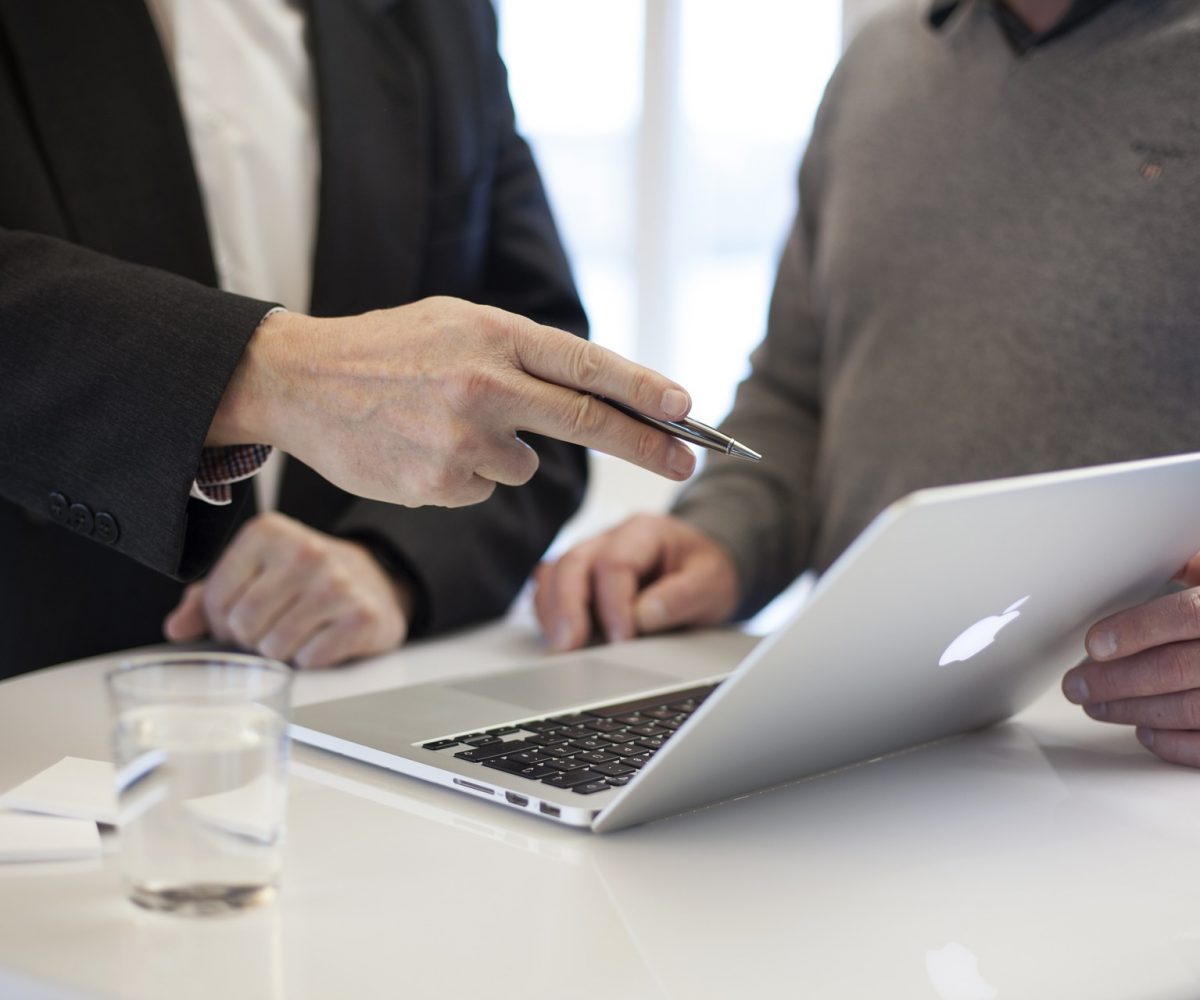 consulting-3031678_1920